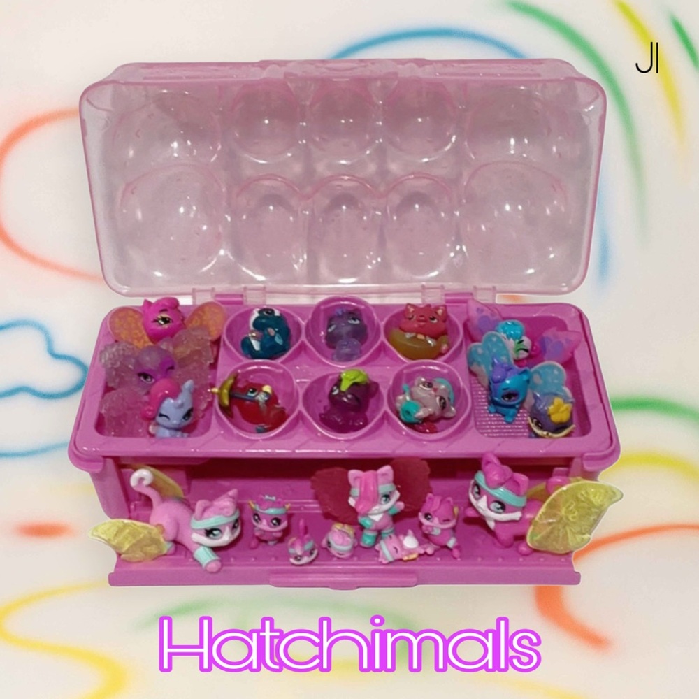 HATCHIMALS Unicorn 20 Pc Family Carton Surprise Playset